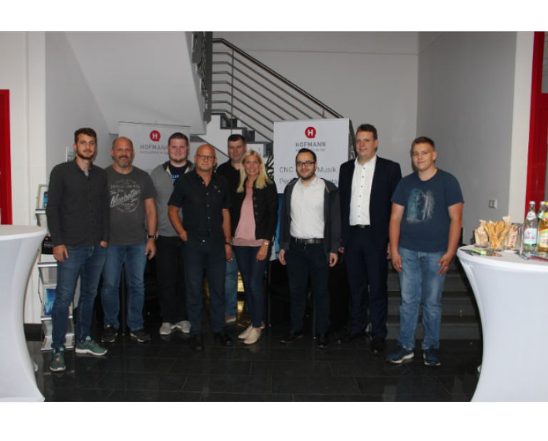 Delegation des JU Kreisverbands und der CSU Gräfenberg bei Hofmann CNC