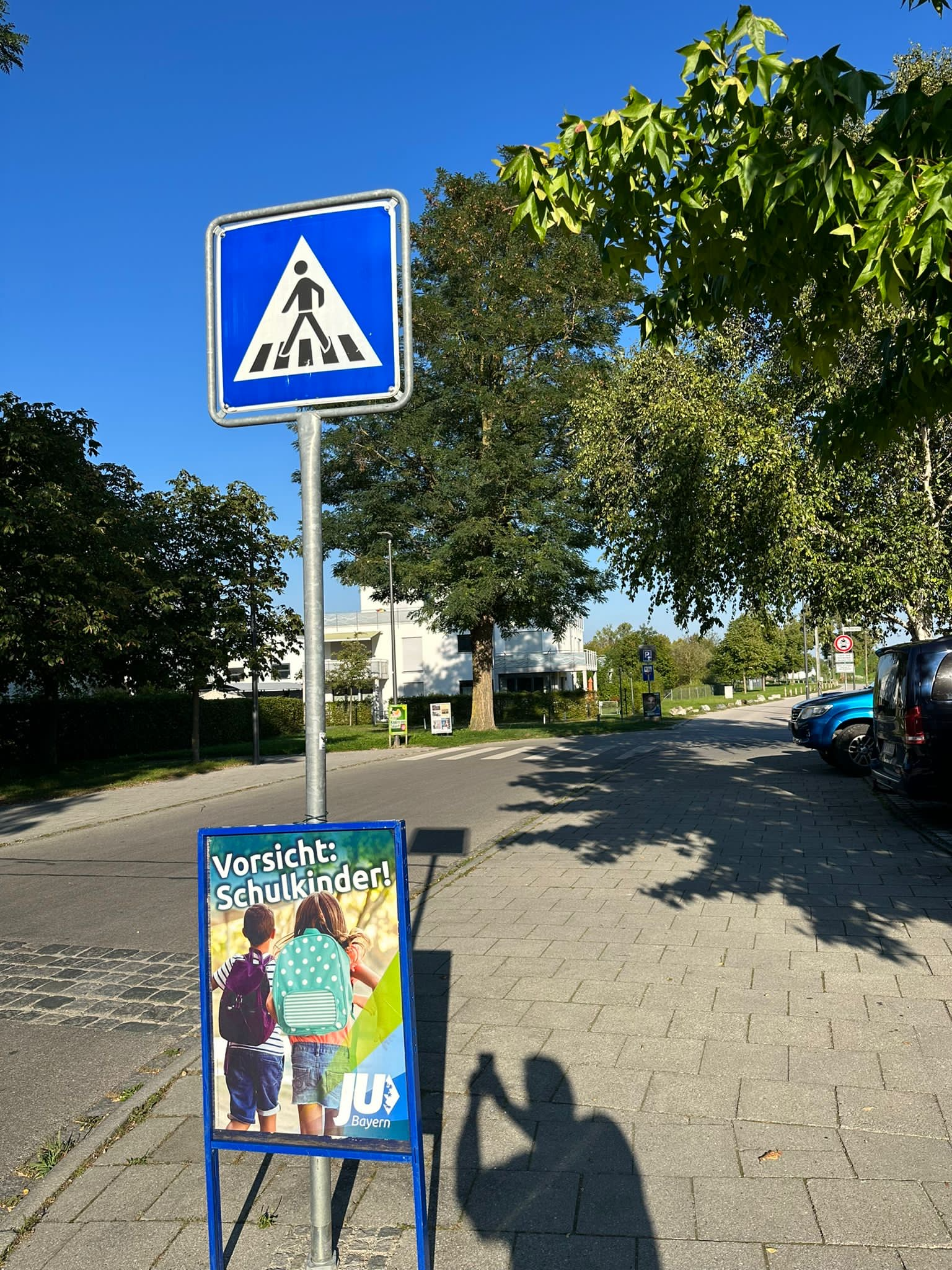 Schild am Hüterweg