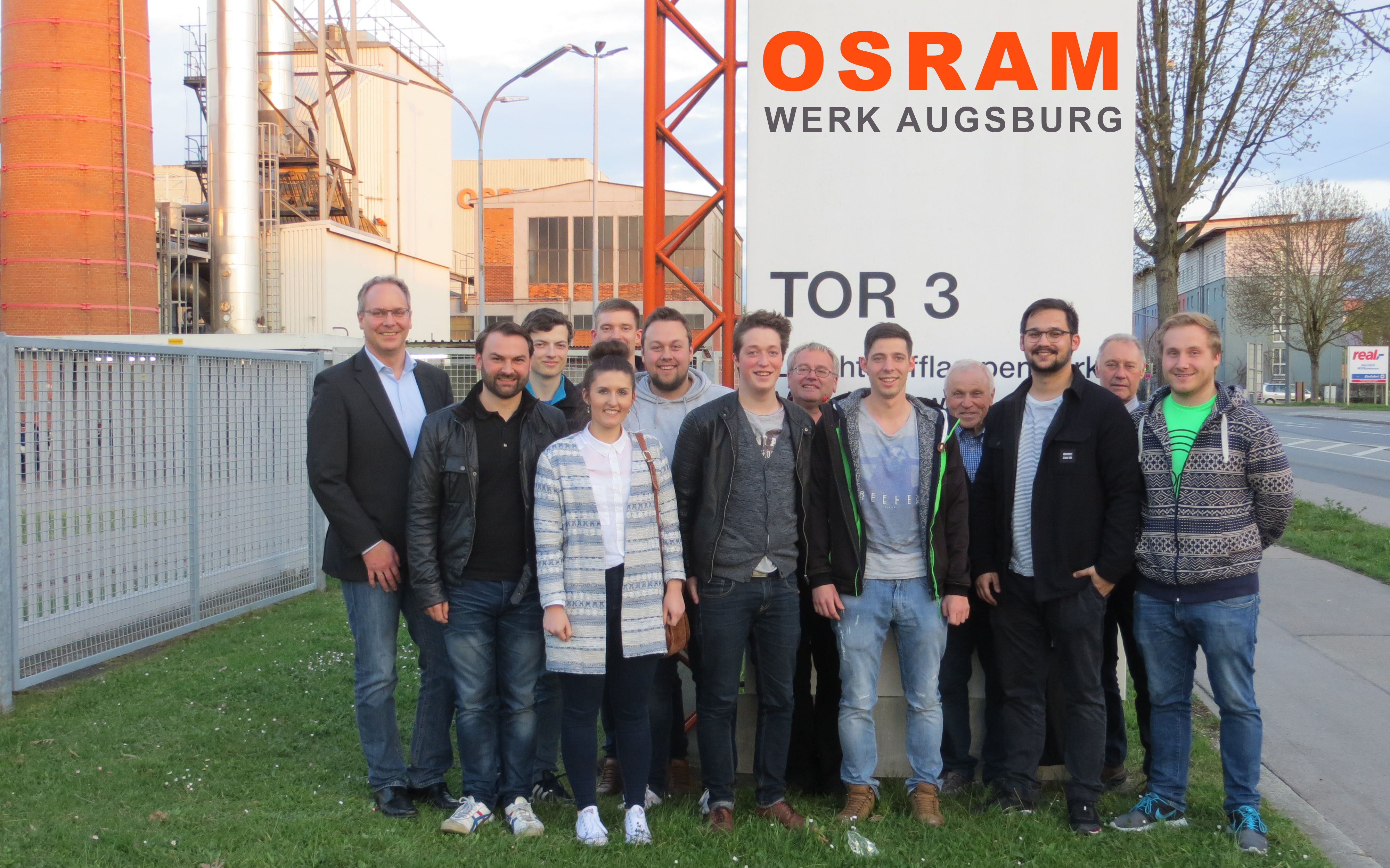 ju-werksfuehrung-osram-gruppenbild